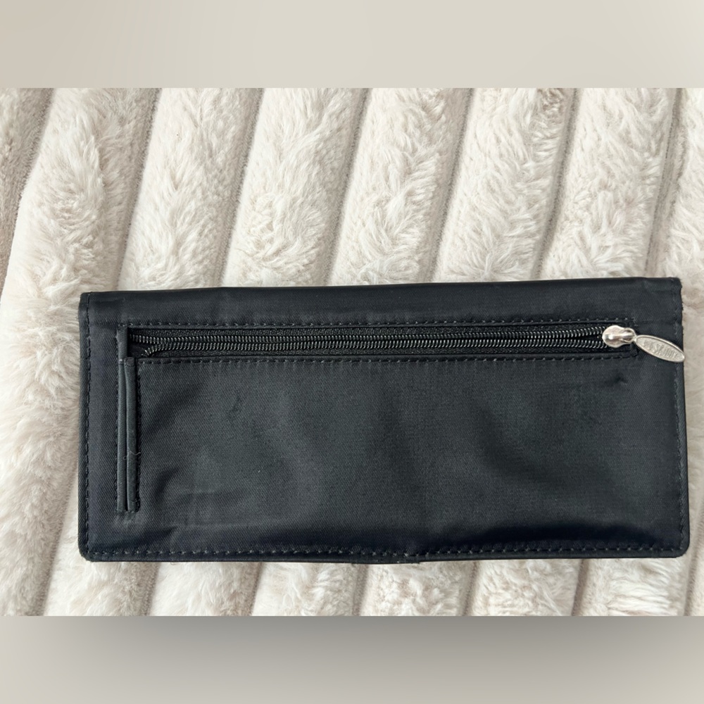 Black Women’s Slim Wallet - Sleek Organizer - Picture 3 of 4